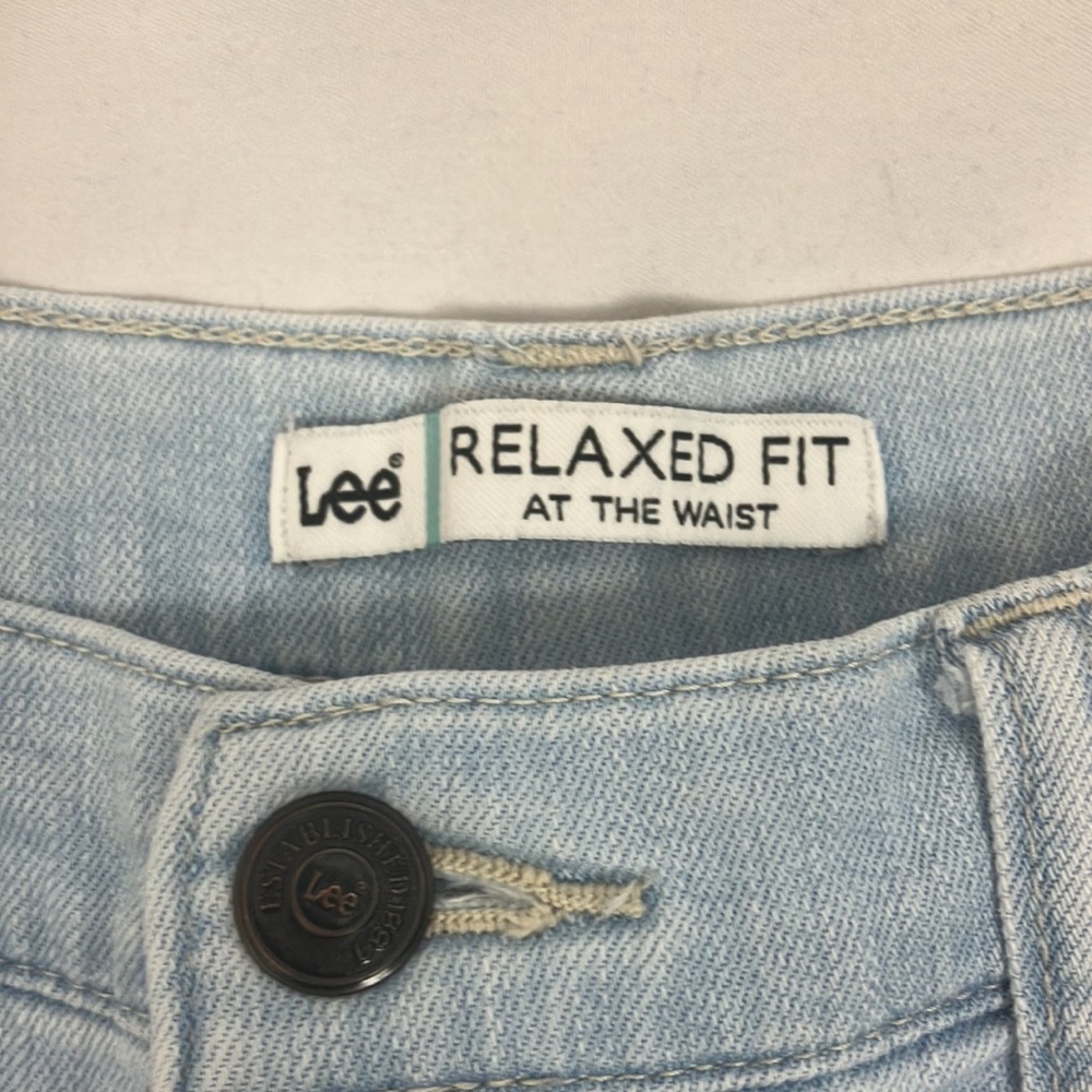 Lee Relaxed At The Waist Light Blue Women's Jeans size 8 Petite - Picture 2 of 10
